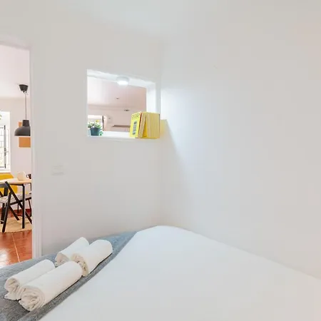 Alfama Nest Lisbona